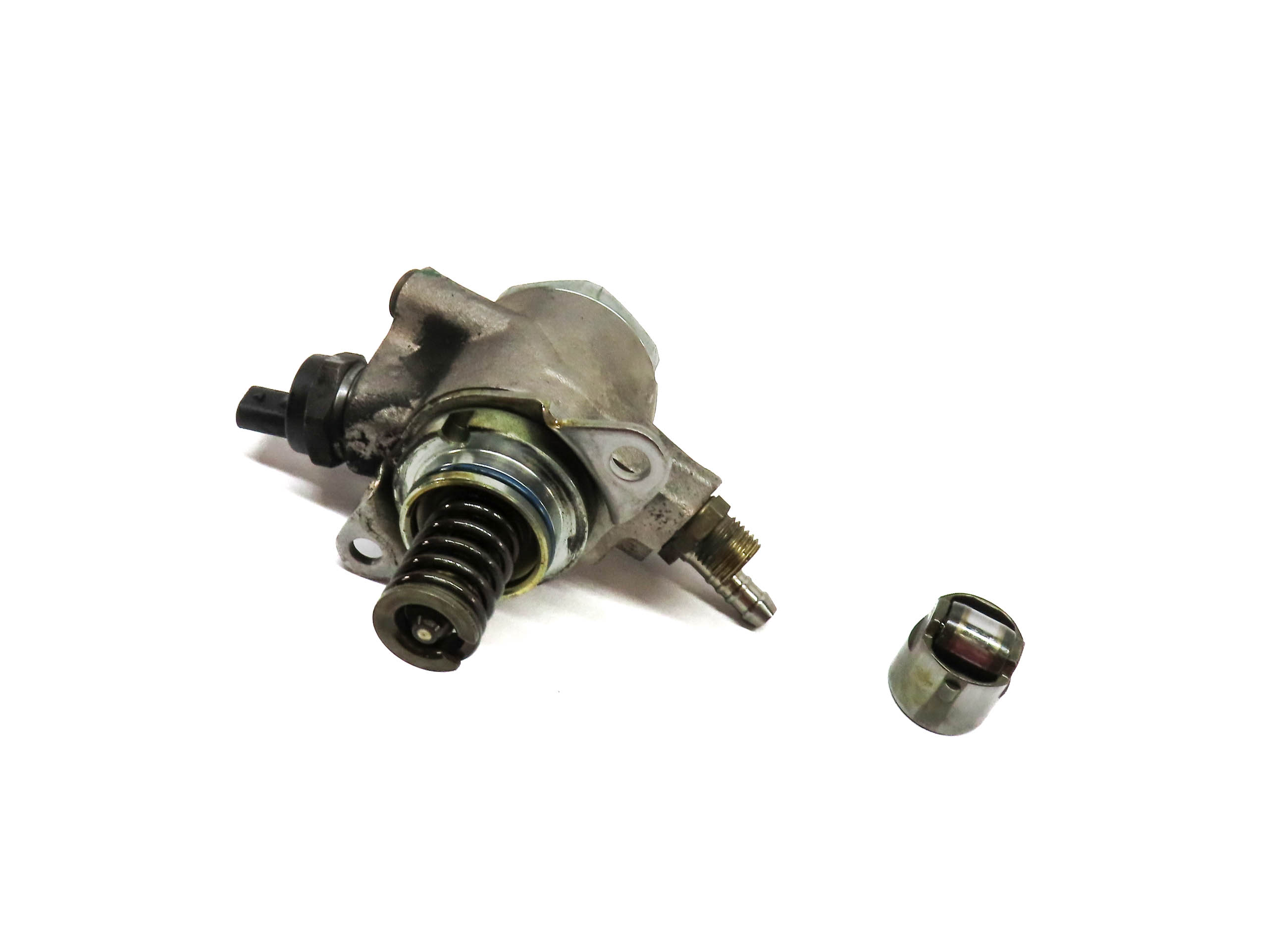2011-2018 PORSCHE CAYENNE PANAMERA (958 970 G1) 3.0L ENGINE MECHANICAL FUEL PUMP — exact item pictured